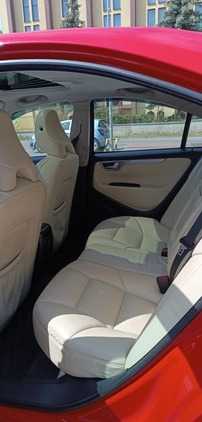 Volvo S60 cena 36000 przebieg: 253000, rok produkcji 2006 z Wołomin małe 254